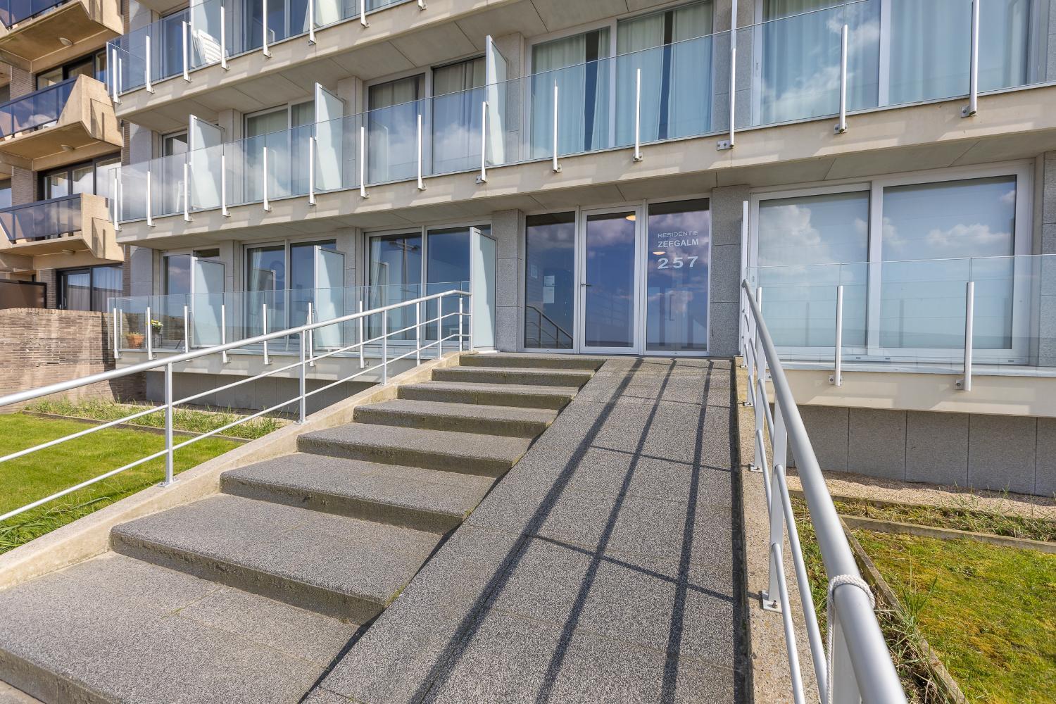 Studio Met Frontaal Zeezicht Middelkerke Kültér fotó